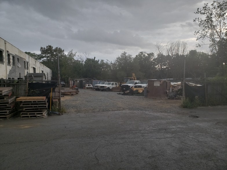 4747 Clifton Rd, Temple Hills, MD for sale - Building Photo - Image 3 of 5