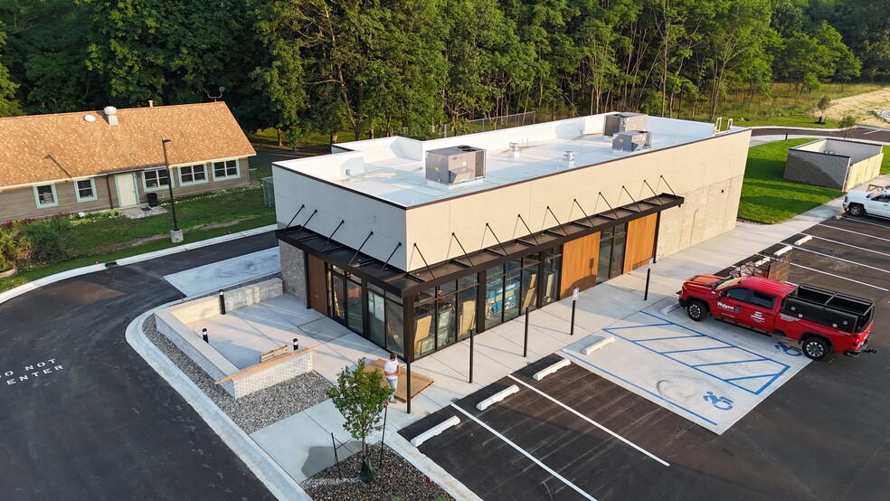 200 Parkdale Ave, Manistee, MI for sale - Building Photo - Image 3 of 6