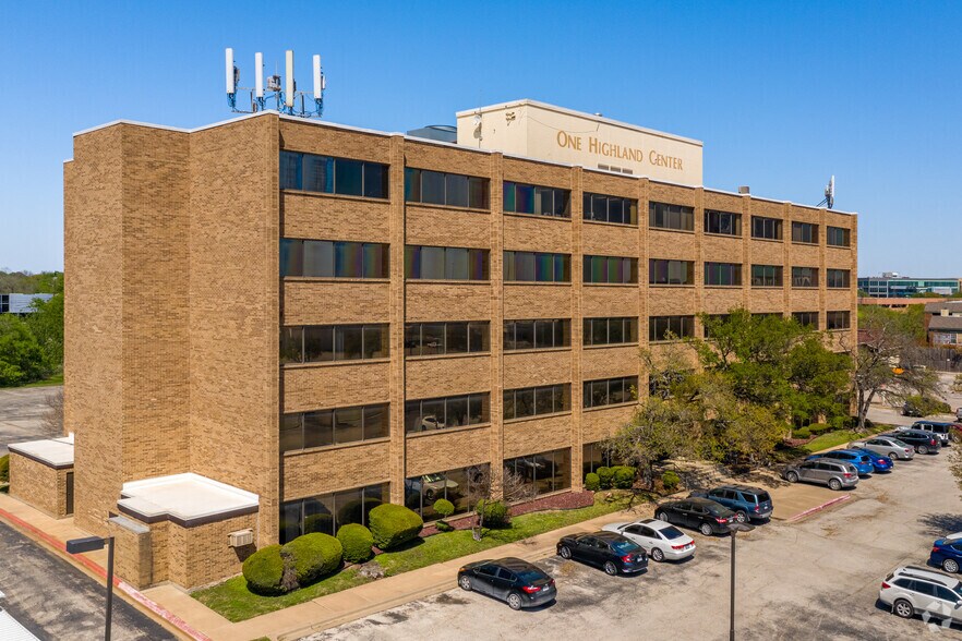 314 E Highland Mall Blvd, Austin, TX à louer - Photo du bâtiment - Image 2 de 7