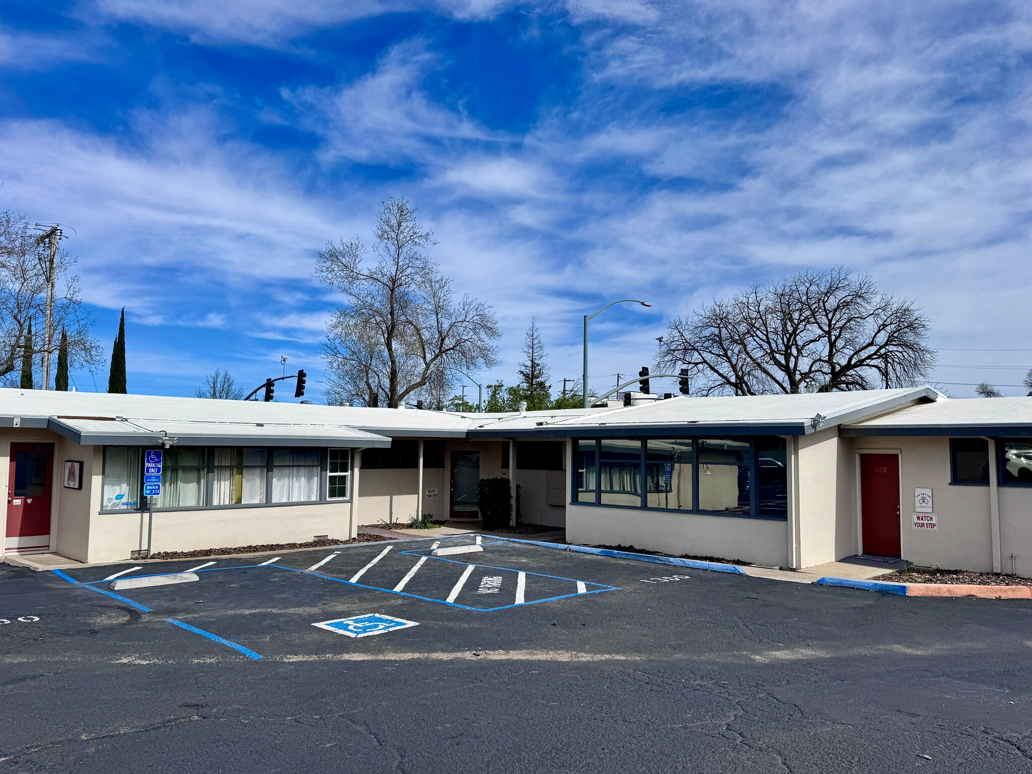 1300 Court St, Redding, CA for lease Primary Photo- Image 1 of 4