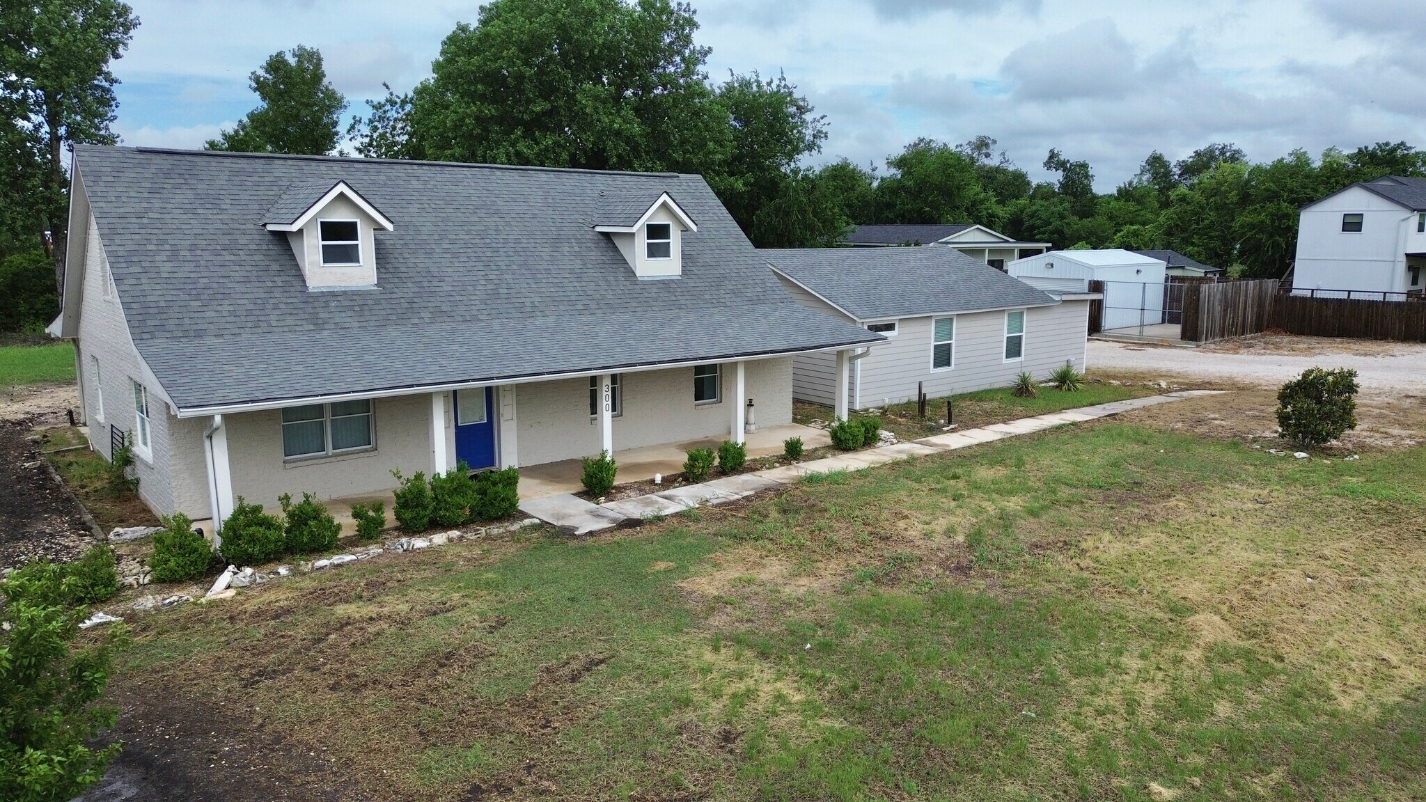 300 Carmel Creekside Dr, Hutto, TX à vendre Photo principale- Image 1 de 18