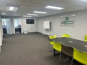 7923 Honeygo Blvd, Baltimore, MD for lease Interior Photo- Image 2 of 5