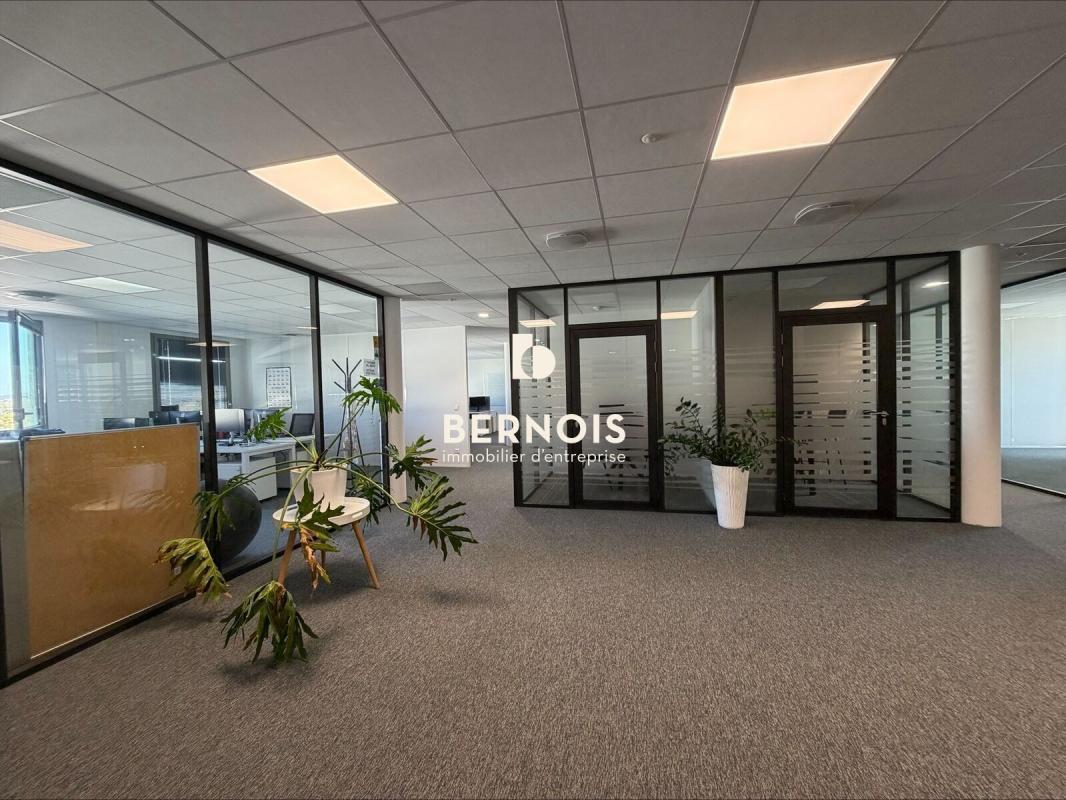 Office in La Seyne Sur Mer for lease Interior Photo- Image 1 of 7