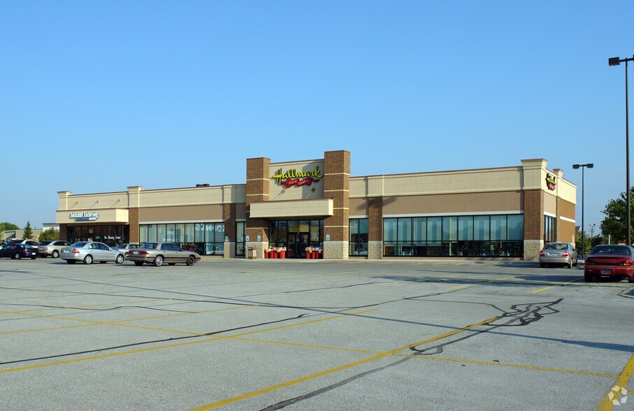 1302 Apple Glen Blvd, Fort Wayne, IN à louer - Photo du bâtiment - Image 2 de 4
