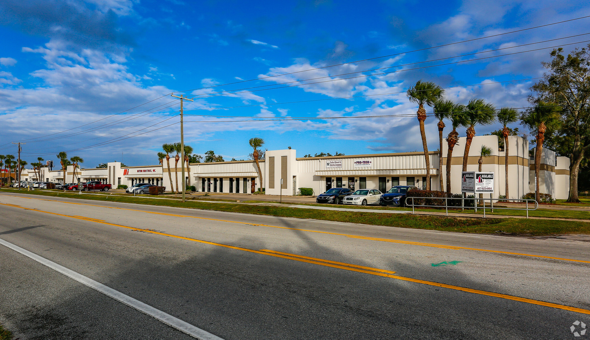 2425-2573 Silver Star Rd, Orlando, FL à louer Photo principale- Image 1 de 22