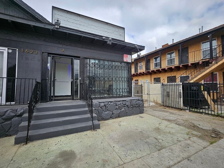 1623 S Hoover St, Los Angeles, CA for lease - Building Photo - Image 3 of 19