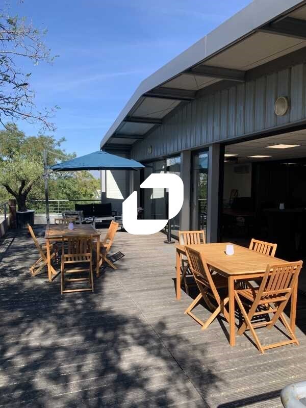 Office in Cenon for lease Building Photo- Image 1 of 10