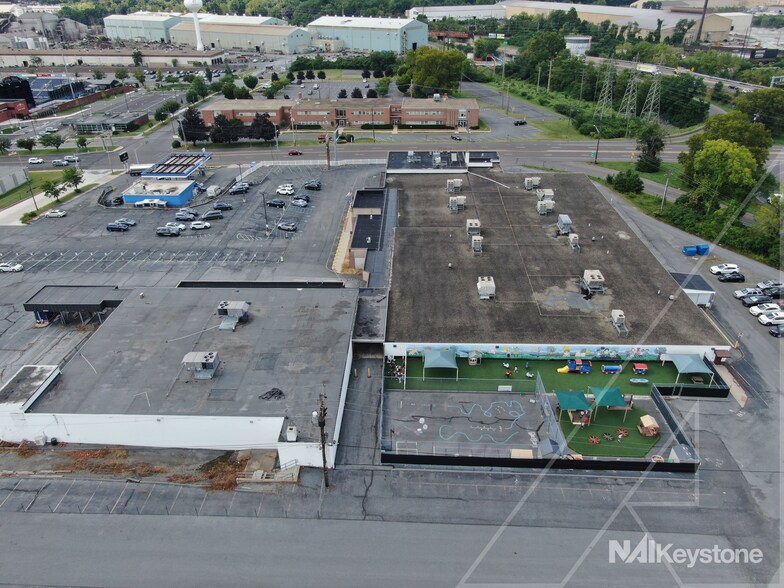 2101 Centre Ave, Reading, PA à louer - Photo du bâtiment - Image 3 de 8