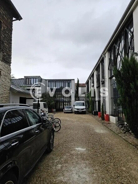 Bureau dans Arcueil à louer - Photo du bâtiment - Image 2 de 11