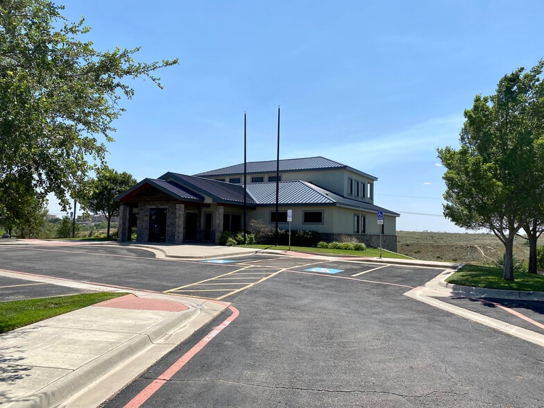 6822 Plum Creek Dr, Amarillo, TX à vendre - Photo du bâtiment - Image 1 de 11