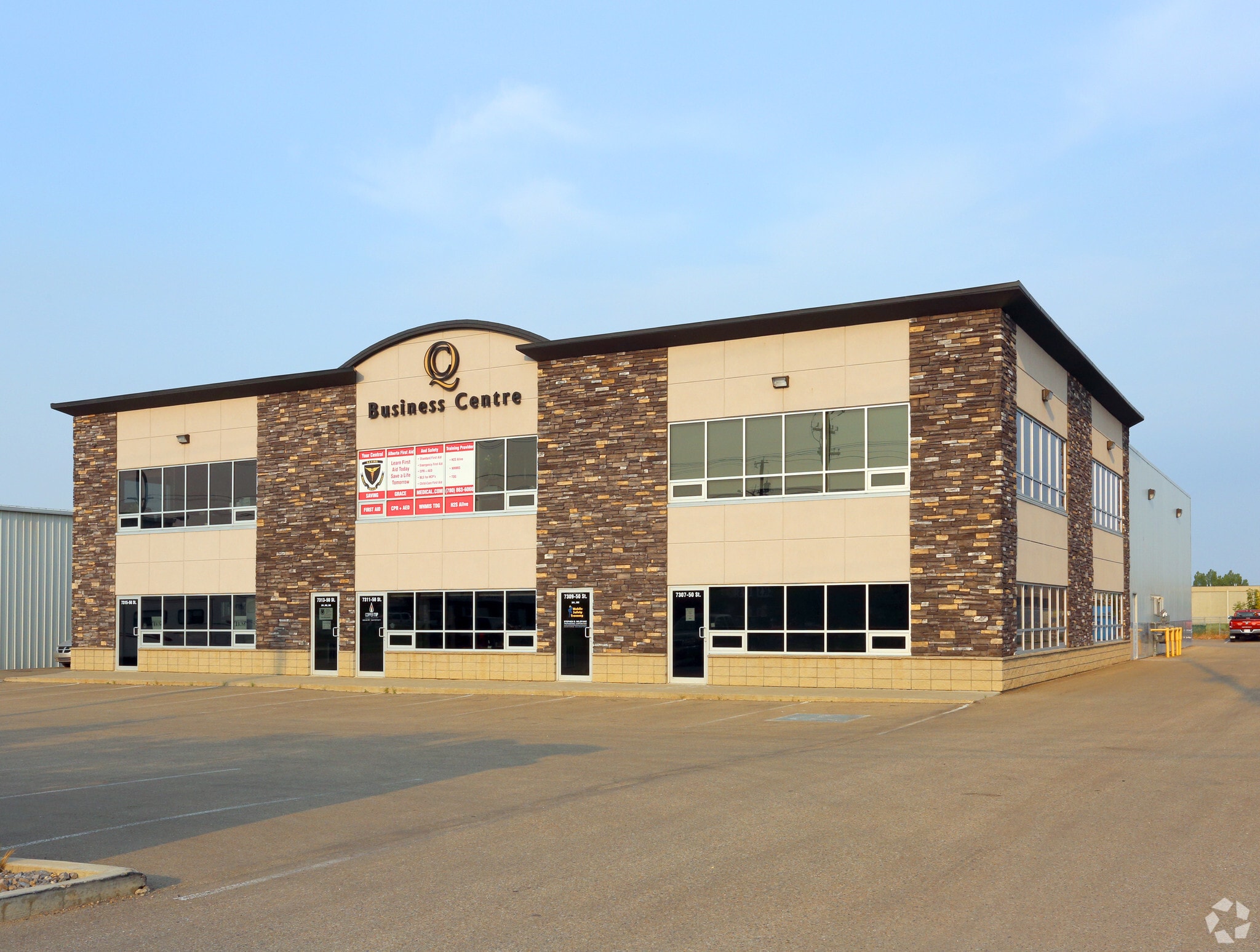 7303-7315 50 St NW, Edmonton, AB for lease Primary Photo- Image 1 of 32