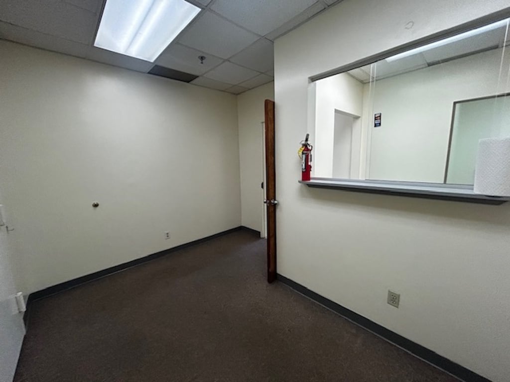 9101 4th Ave, Brooklyn, NY for lease Interior Photo- Image 1 of 8