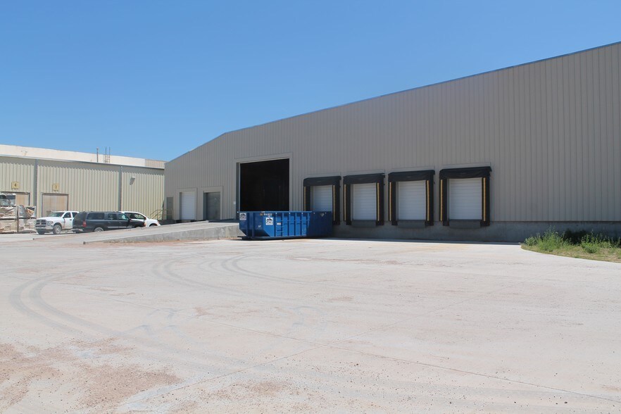 575 Snowy Range Rd, Laramie, WY à vendre - Photo du bâtiment - Image 3 de 12