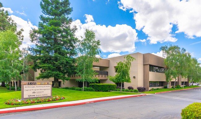 Plus de détails pour 1851 Heritage Ln, Sacramento, CA - Bureau à louer