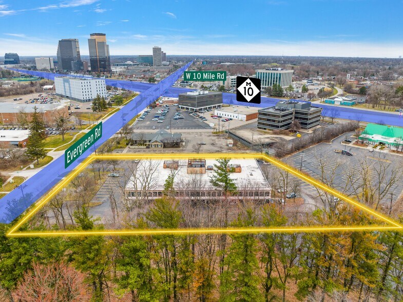 24450 Evergreen Rd, Southfield, MI for lease - Building Photo - Image 2 of 6