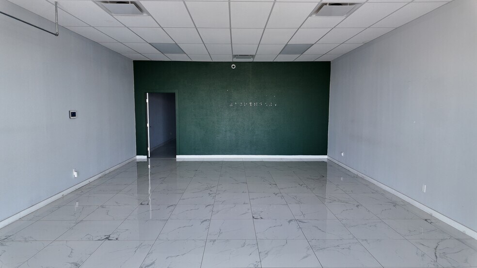 15000 Edgemere, El Paso, TX à louer - Photo du bâtiment - Image 2 de 3