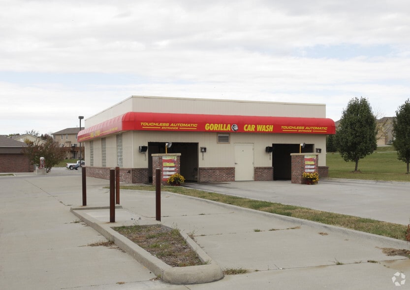 16550 Harrison St, Omaha, NE for sale - Primary Photo - Image 1 of 2