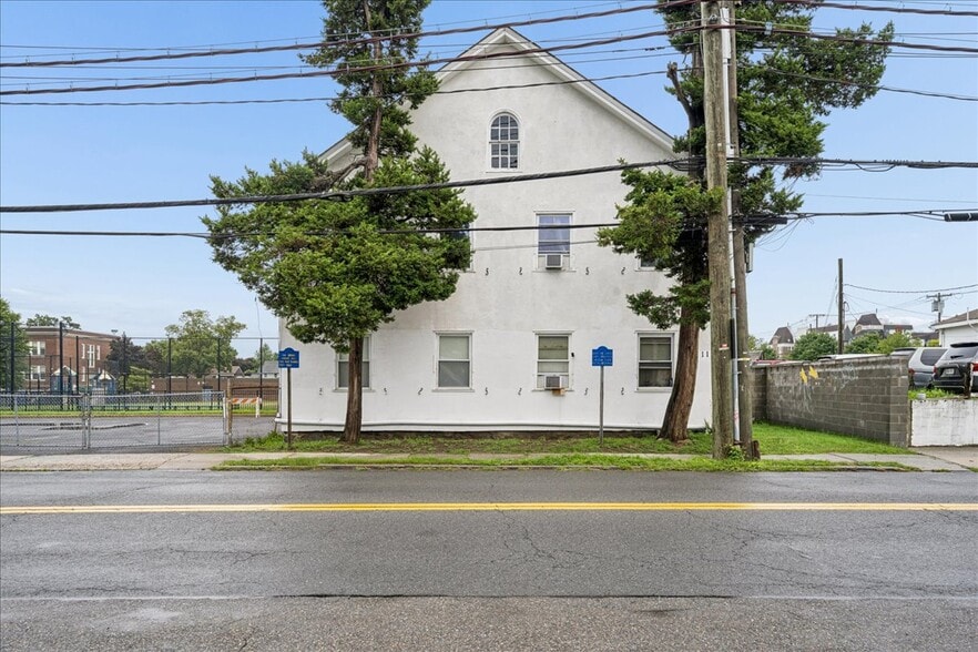 115 N Barry Ave, Mamaroneck, NY for sale - Building Photo - Image 3 of 27