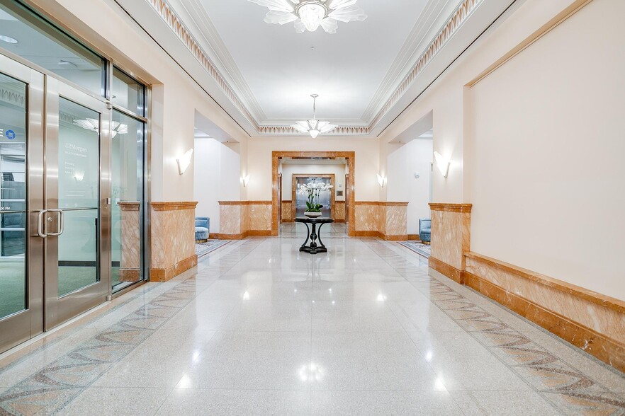 420 Throckmorton St, Fort Worth, TX à louer - Photo intérieure - Image 3 de 10