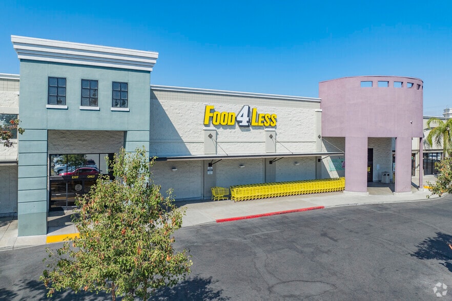 1515-1571 Mitchell Rd, Ceres, CA for sale - Building Photo - Image 2 of 16