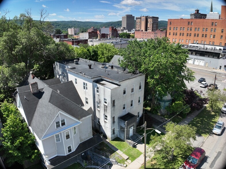 90 Henry St, Binghamton, NY for sale - Matterport Community - Image 3 of 28