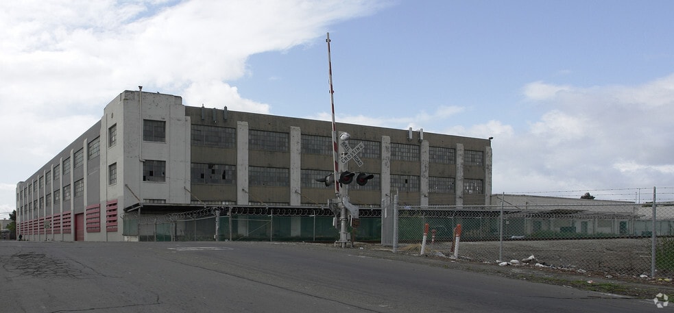 1093-1099 Essex Ave, Richmond, CA for lease - Building Photo - Image 3 of 6
