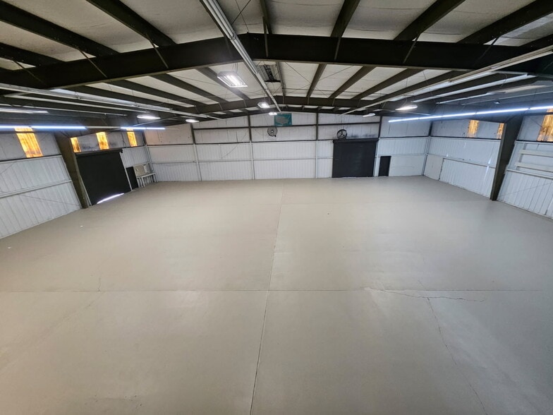 131 W Duval St, Lake City, FL for lease - Interior Photo - Image 2 of 21