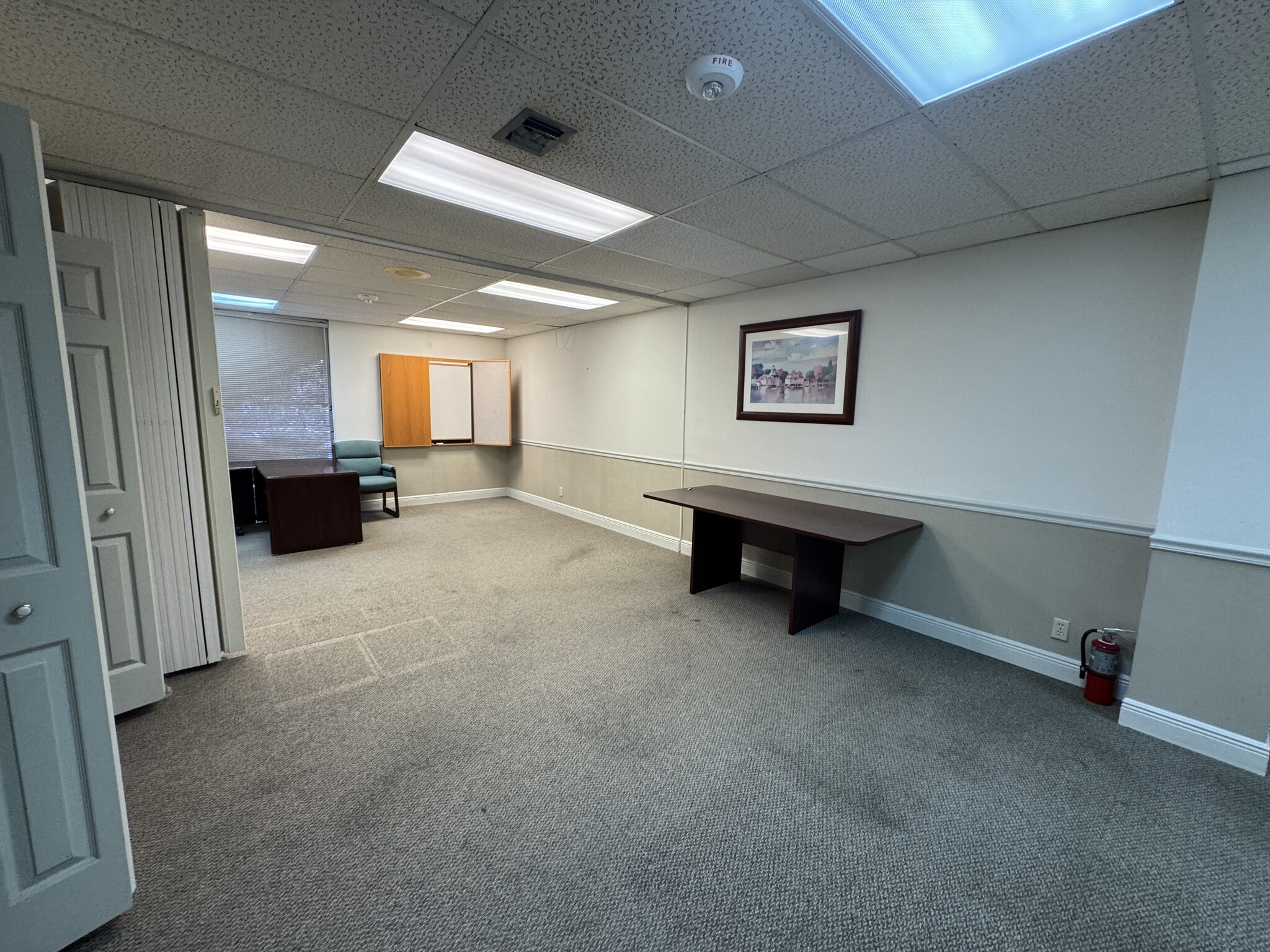 2810 E Oakland Park Blvd, Fort Lauderdale, FL à louer Photo intérieure- Image 1 de 7