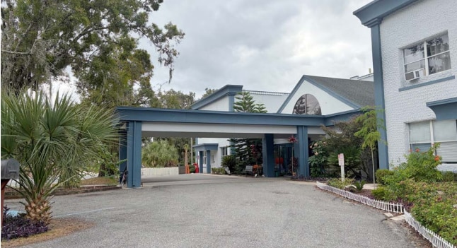 307 Howell Ave, Brooksville, FL à vendre - Photo du bâtiment - Image 3 de 4