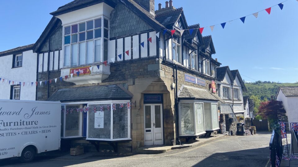 The Sq, Ambleside for lease - Primary Photo - Image 1 of 2