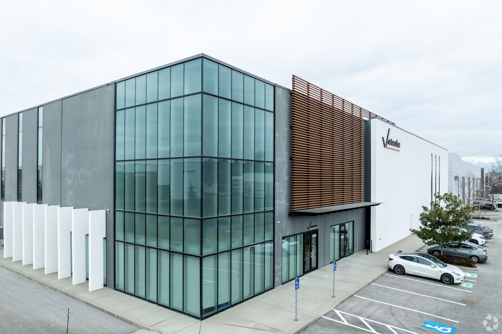 11895 103A Ave, Surrey, BC for sale Primary Photo- Image 1 of 1