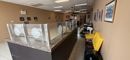 5918-5966 Rochdale Blvd, Regina, SK for lease Interior Photo- Image 2 of 6
