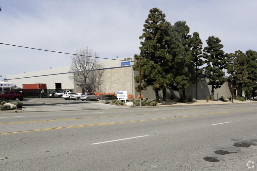 18111 S Santa Fe Ave, Compton, CA à louer - Photo du bâtiment - Image 3 de 3