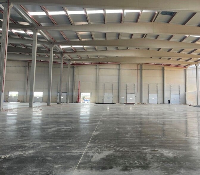 Acueducto, Dos Hermanas, Entrenucleos, S/N, SEVILLA, Sevilla for lease - Building Photo - Image 3 of 10