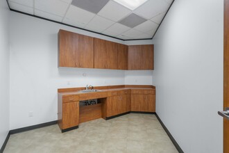 5599 San Felipe St, Houston, TX for lease Interior Photo- Image 2 of 10