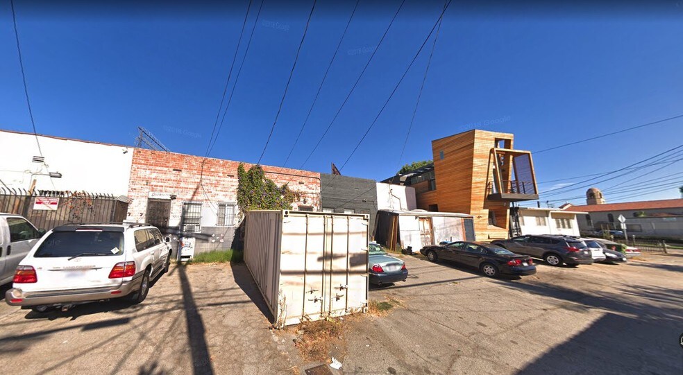 5360 W Pico Blvd, Los Angeles, CA à louer - Photo du bâtiment - Image 3 de 4