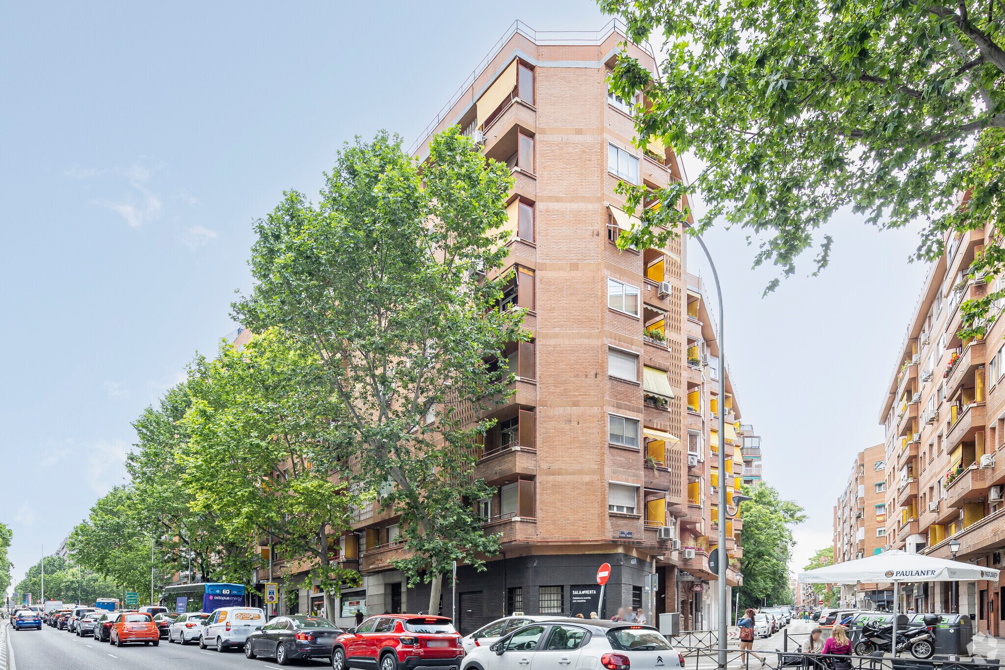 Immeuble residentiel dans Madrid, Madrid à vendre Photo du bâtiment- Image 1 de 2