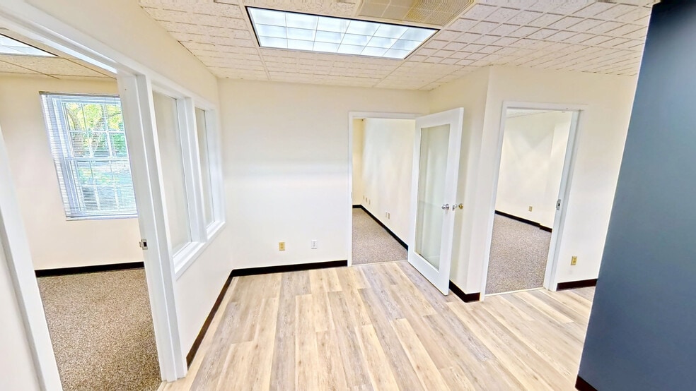 6600 Clough Pike, Cincinnati, OH for lease - Building Photo - Image 2 of 18