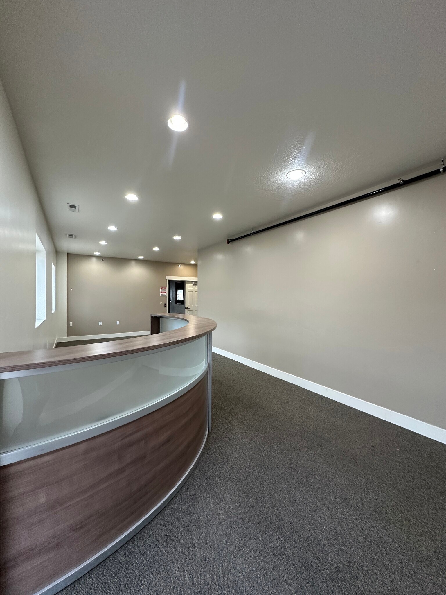 1053-1087 S 1675 W, Orem, UT for lease Lobby- Image 1 of 11