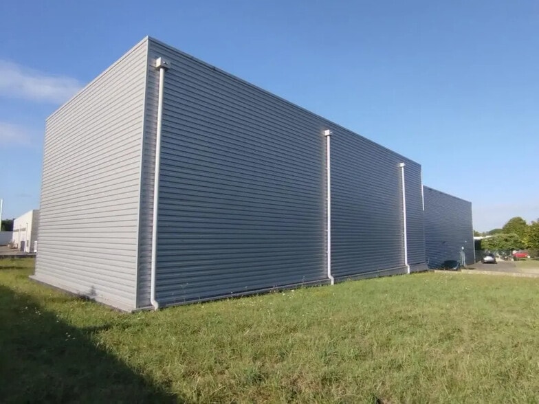 Flex in Toulouse for lease - Building Photo - Image 1 of 7