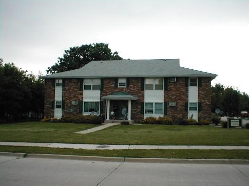1060 Orange Ave, Marseilles, IL à vendre - Photo du bâtiment - Image 3 de 26