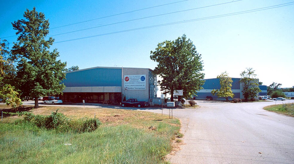 19919 W Shawnee Mission Pky, Shawnee, KS à vendre - Photo du bâtiment - Image 2 de 50
