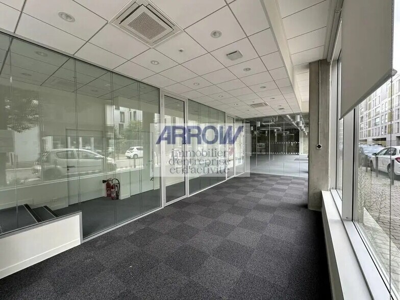 Commerce de détail dans Nantes à louer - Photo du bâtiment - Image 3 de 4