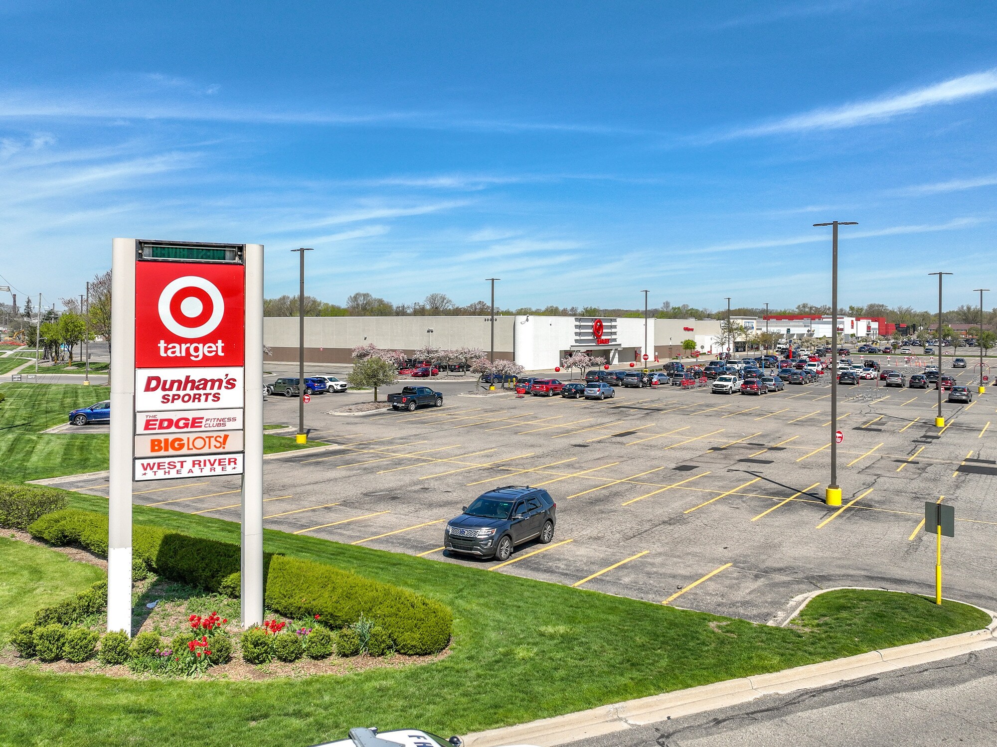 30000-30180 Grand River Ave, Farmington Hills, MI for lease Building Photo- Image 1 of 10