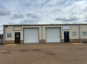 4103 Kramer Ln, Texarkana, TX for lease Interior Photo- Image 1 of 5