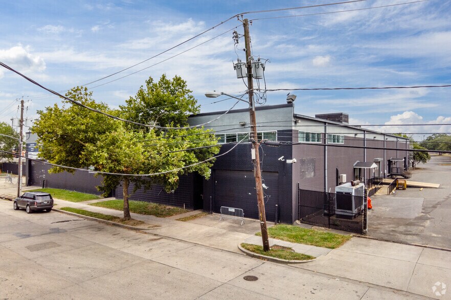 1235 W St NE, Washington, DC à louer - Photo du bâtiment - Image 2 de 38