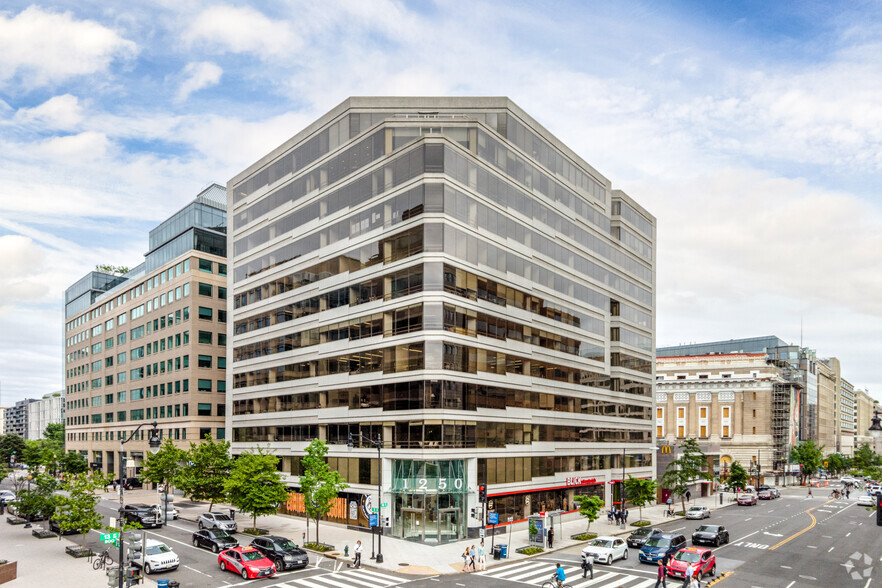 1250 I St NW, Washington, DC à louer - Photo du bâtiment - Image 1 de 15