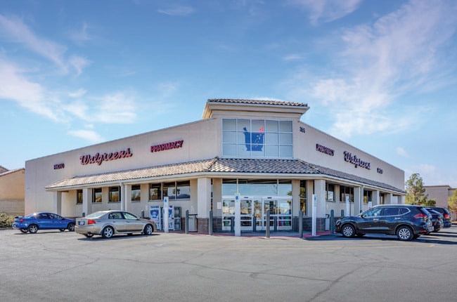 Plus de détails pour 385 E Silverado Ranch Blvd, Las Vegas, NV - Commerce de détail à vendre
