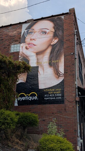 2242 Murray Ave, Pittsburgh, PA à louer - Photo du bâtiment - Image 3 de 3