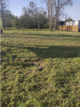 Plus de détails pour 714 W Clayton St, Dayton, TX - Terrain à vendre